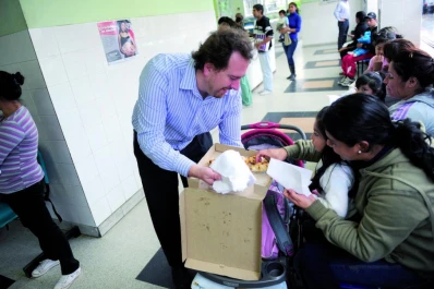 Al café ahora se le suma la empanada pendiente