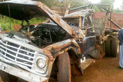 Cinco muertos y 18 heridos por el vuelco de un camión en Misiones
