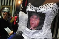 Venden un vestido de 15 con la cara de La Mona Jiménez