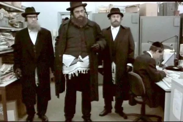 Asaltaron un banco disfrazados de rabinos