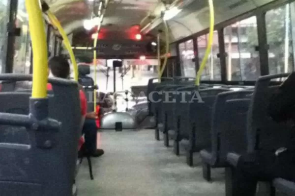 El mercado cerrará y los ómnibus circularán como los domingos