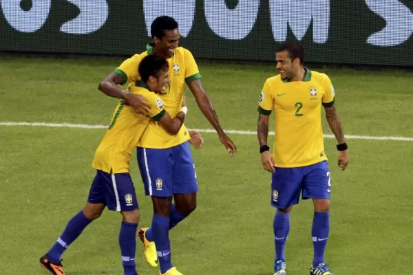 La magia de Neymar llevó a Brasil a las semifinales