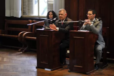 Proponen crear un fondo de apoyo a la mujer que gritó ladrona a Rojkés