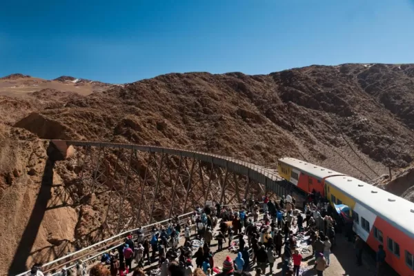 Vacaciones: destinos con nieve, montañas y sol abrigador