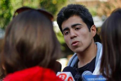 Estudiantes secundarios ocupan 34 locales de votación en el país