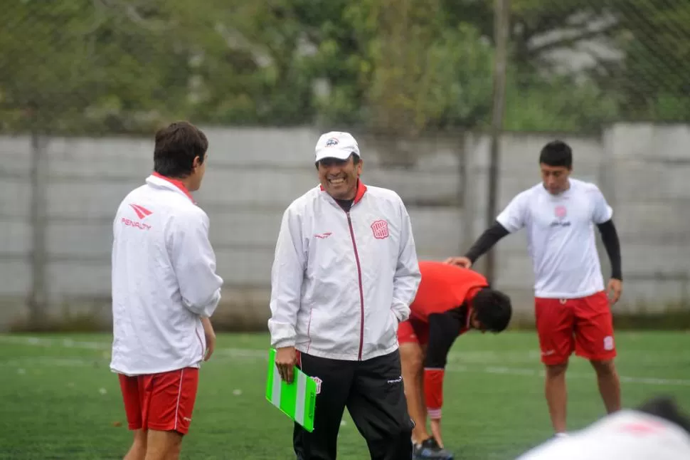 FELIZ. Roldán acordó estirar su vínculo con San Martín por un año más y comandará al equipo junto con su cuerpo técnico LA GACETA / FOTO DE DIEGO ARAOZ (ARCHIVO)