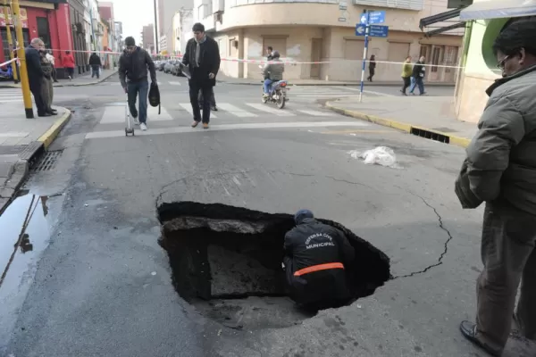 A causa del cráter, Mendoza al 200 estará cortada 15 días