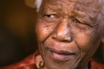 Mandela continúa en situación crítica