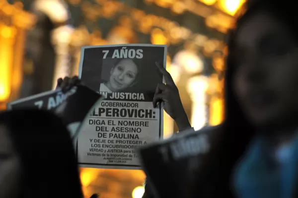 Fotos de la marcha en la plaza Independencia para pedir justicia por Paulina Lebbos