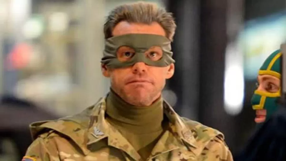 PERSONAJE. Carrey interpreta al Coronel Stars and Stripes. FOTO TOMADA DE TN.COM.AR