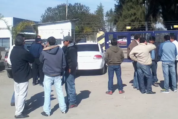 Está cortada la ruta 38 debido al conflicto por el precio del GNC