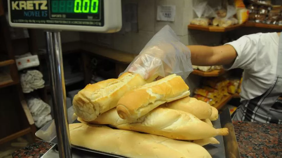 PARA ARRIBA. El precio del pan, cada vez más alto. LA GACETA / ENRIQUE GALÍNDEZ