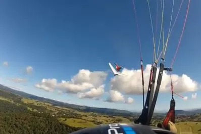 Un parapente y un aladelta chocaron en el aire