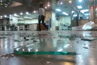 El video del violento enfrentamiento en la Caja Popular, que dejó heridos y destrozos