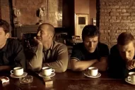 Armas humeantes, terror y suspenso