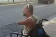 Un hombre sin manos ni piernas peleó con un ladrón en plena vía pública