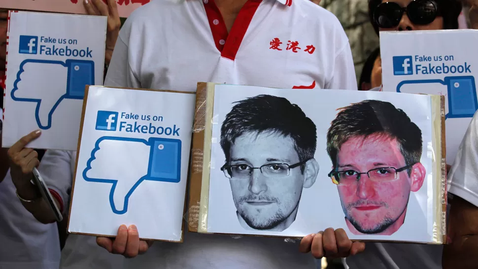 BUSCADO. Snowden se convirtió en la piedra en el zapato del gobierno estadounidense. REUTERS