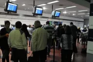 Los vuelos hacia Buenos Aires se reanudaron pero podría haber demoras