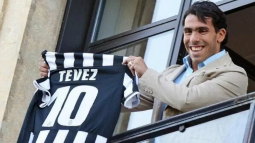 PROMESA. Carlito Tévez aseguró que la camiseta de Juventus será la última que usará antes de volver a vestir la de Boca, donde se quiere retirar.  