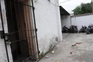 Los 18 presos de una comisaría trataron de huir por un boquete