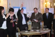 Boudou y Bossio entregaron la netbook 150.000 en Tucumán