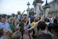 Nació el bebé real y fue recibido con varios festejos