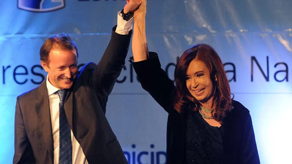 CON CRISTINA. Insaurralde, durante el lanzamiento de su campaña a diputado nacional. FOTO TOMADA DE NCN.COM.AR