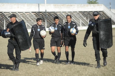 Todos buscan la salida