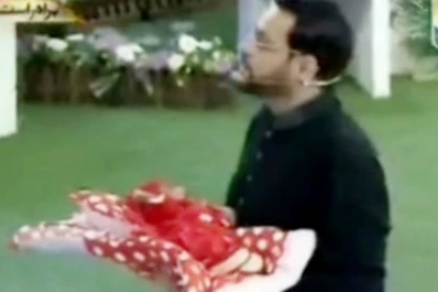 Un programa de TV entregó bebés abandonados como regalos de Ramadán