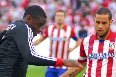 Verón comandó el triunfo de Estudiantes ante el poderoso Atlético Madrid