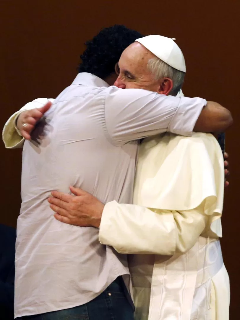 DIALOGUEN. Es el consejo del Pontífice a los dirigentes políticos. REUTERS
