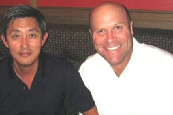 No estaba muerto; se alejó 16 años para vivir su homosexualidad