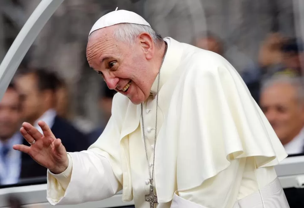 POPULAR. El Papa hizo subir del 52 al 63% el nivel de apoyo a la Iglesia. REUTERS 