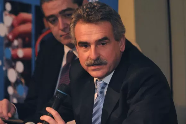 Rossi: Milani debe someterse a la Justicia