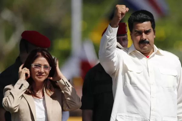 Maduro niega ser colombiano