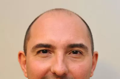 Lo escracharon con una foto adulterada y pensó en bajarse