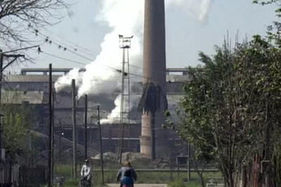 Murió tras caer dentro de una máquina de un ingenio azucarero