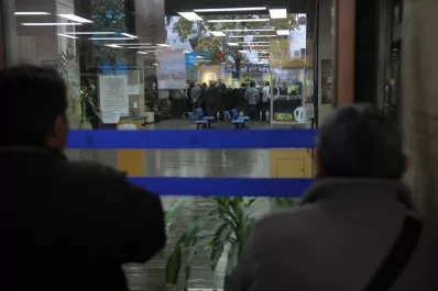 Tras la muerte de un jubilado, se levantó el paro en el Banco Nación