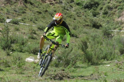 Cuatro tucumanos a fondo en los circuitos italianos