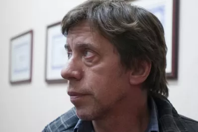 Bussi avizora un diputado de FR