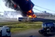 Chocó un camión cisterna y otra explosión vuelve a sacudir a Rosario