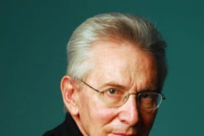 Marcos Aguinis viene a contar cómo le puso voz a Evita