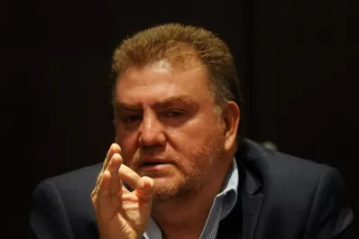 Amaya: Que Cortalezzi deje de pelear en la calle y trabaje