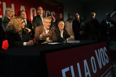 De Narváez piensa en octubre y no en 2015