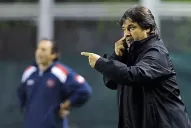 Caruso Lombardi dijo que Pizzi le serruchó el piso