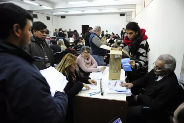 La oposición plantó su bandera en Yerba Buena