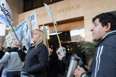Rige el paro bancario en Tucumán, pero la Caja Popular abrió sus puertas