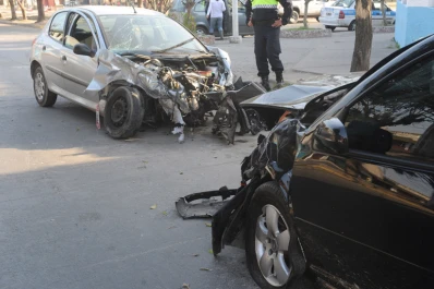 Triple choque en Belgrano y Federico Helguera
