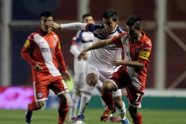 Penas, sonrisas y cima repartida