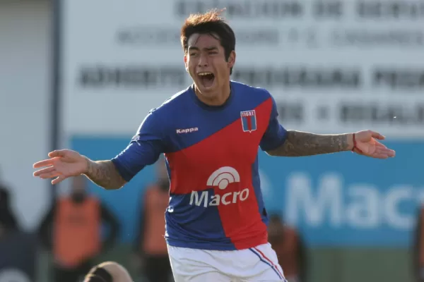 Doblete de Araujo para hundir a Racing